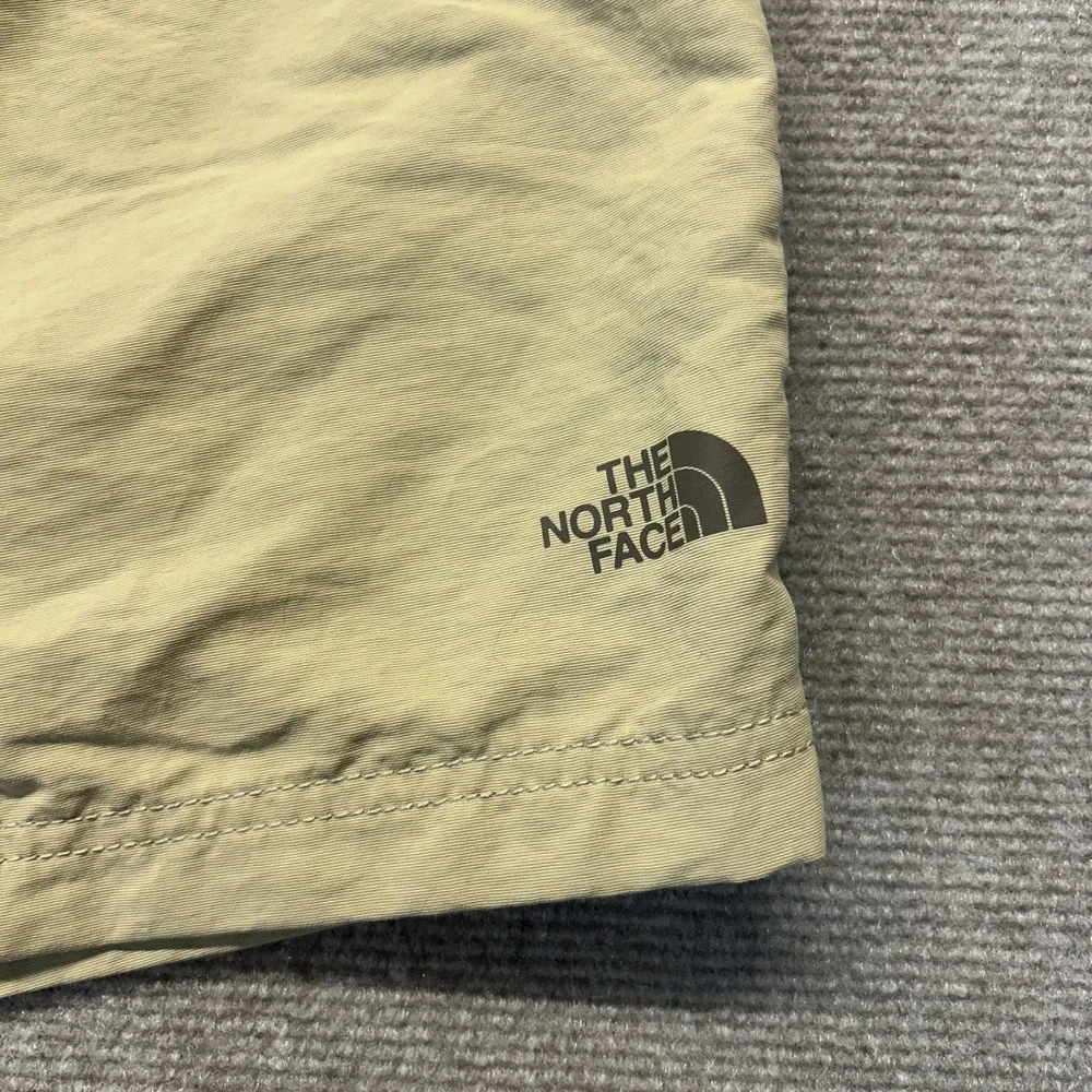 North Face Paramount Trail Shorts Mens M Elastic Waist Belt Khaki Cargo Nylon 9